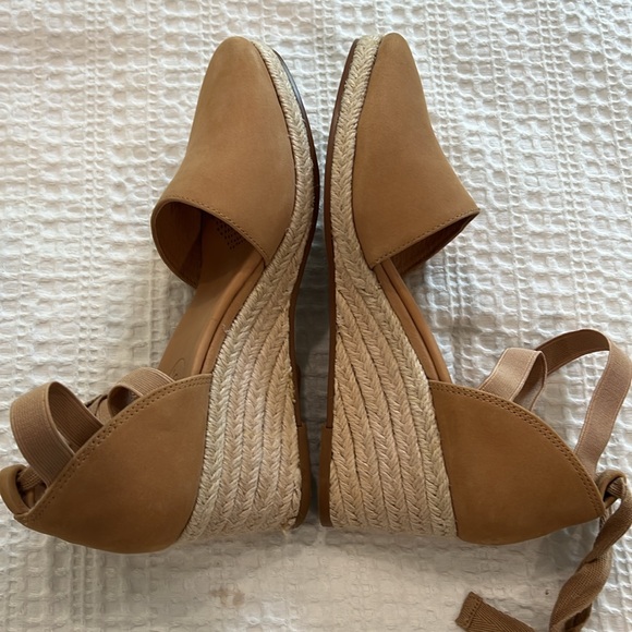 ✌🏼Womens Corso Como Heels!! Size 6! Tan with rope detail!!! Elastic and tie!✌🏼 - Picture 10 of 11